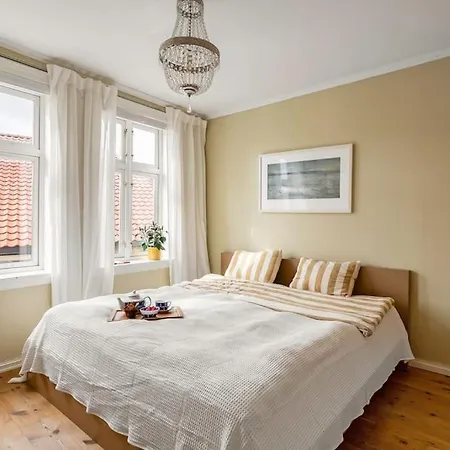 Vila Det Lille Rode Huset Ved Floibanen *