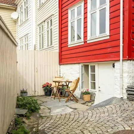 Vila Det Lille Rode Huset Ved Floibanen *