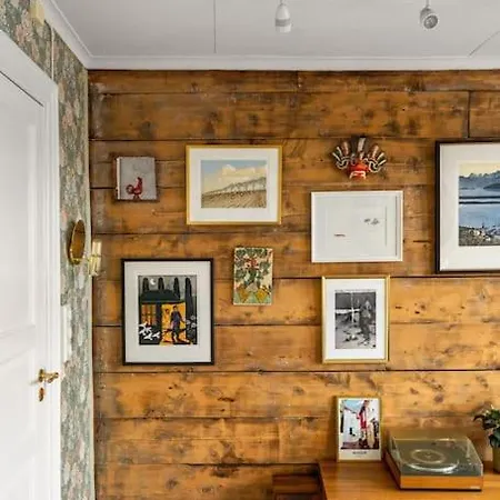 Det Lille Rode Huset Ved Floibanen Villa *