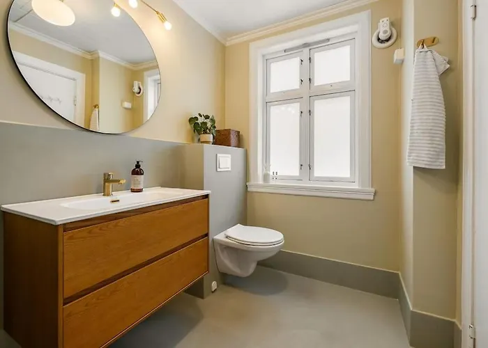 Det Lille Rode Huset Ved Floibanen 卑爾根