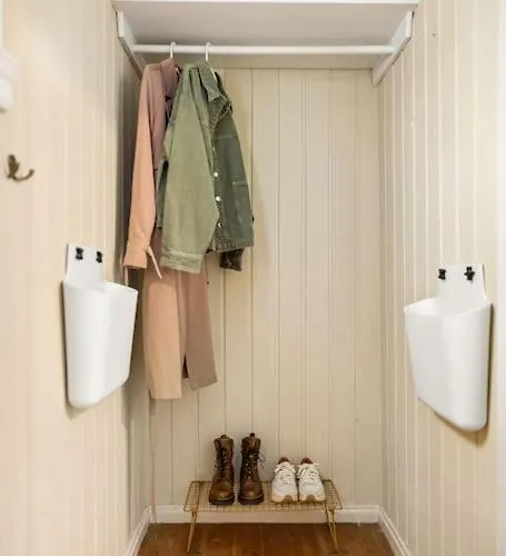 Det Lille Rode Huset Ved Floibanen Βίλα