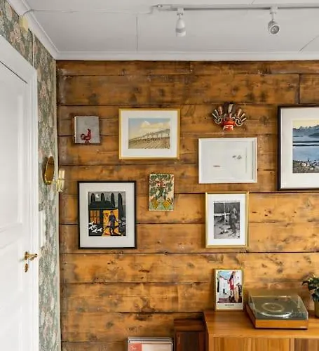 Det Lille Rode Huset Ved Floibanen Villa *